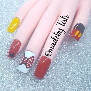 Mickey Minnie Red Black Short Square Press On Nail